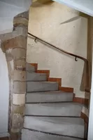 Entrée de l'escalier de la maison principale.