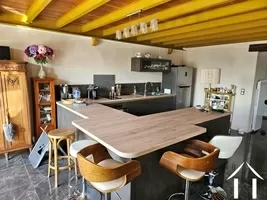 Îlot de cuisine et places assises