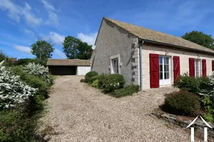 Le garage au fond