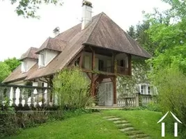 Maison en pierre à vendre poligny, franche-comté, F6021A Image - 1