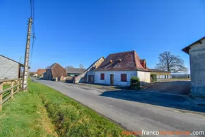 Ensemble immobilier à fort potentiel Ref # Li962 