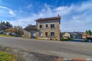 l'espace de vie créé dans l'ancienne grange Ref # Li965 