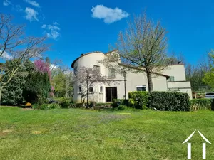Maison de caractère à vendre en PERIGNAT SUR ALLIER  Ref # AP03007937 