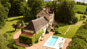 Château à vendre en SAINT GERAND LE PUY  Ref # AP03007959 