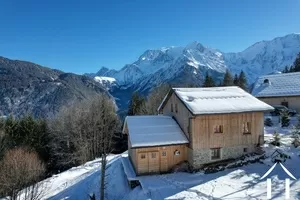 Chalet sur les pistes de ski des chattrix saint-gervais-les-bains Ref # C3780 