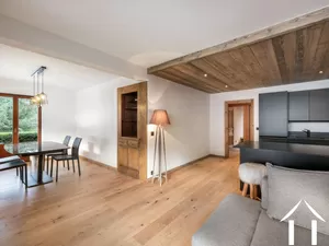 Grand appartement renove - 3 chambres en suite - rochebrune - ski in  Ref # C3897 
