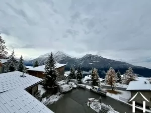 Appartement 4 chambres + coin montagne - terrasse et balcon  Ref # C4499-3.2 