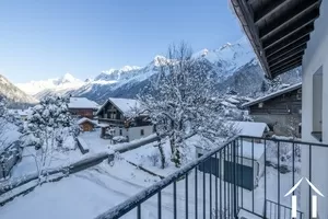 Joli duplex a amenager au coeur du village des houches  Ref # C4770 