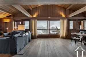 Chalet 4 chambres - rochebrune - proche village  Ref # C4799 