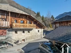 Ferme mitoyenne 4 chambres - rénovée  Ref # C5046 