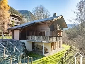 Chalet 5 chambres - proche du telepherique de nyon  Ref # C5937 