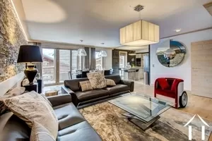 Appartement 4 chambres -  centre du village  Ref # C6080 