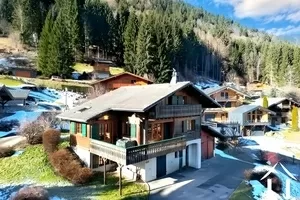 Chalet traditionnel 5 chambres - vue panoramique  Ref # C6126 