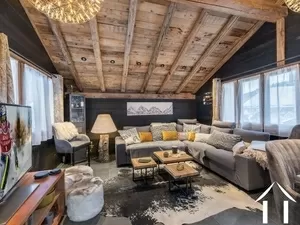 Chalet entierement renove dans un hameau familial  Ref # C6211(5846) 