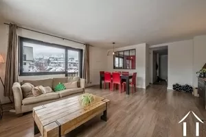 Appartement deux chambres - expose plein sud  Ref # C6224 