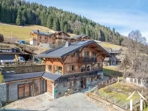Charmant chalet 5 chambres - proche du centre  Ref # C6260 