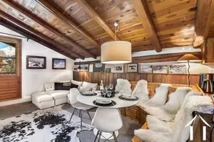 Appartement 2 chambres - front de neige  Ref # C6387 