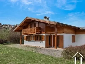 Chalet familial 6 pièces - vues mont blanc  Ref # C6399 