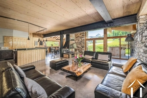 Chalet skis aux pieds - tignes les boisses  Ref # C6402 