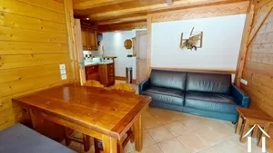 Charmant 3 pieces skis aux pieds, residence avec piscine et spa  Ref # C6403 