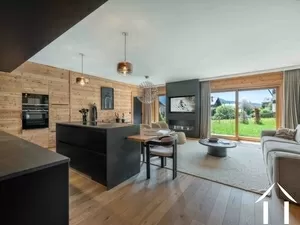 Sublime appartement 3 chambres - proche du centre village et des pistes  Ref # C6447 