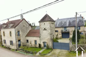 Propriété de caractère au sud de Vézelay Ref # BH5407H 