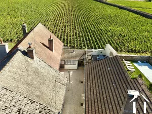 Grande maison avec vue sur le vignoble de Pommard Ref # CR5448BS 