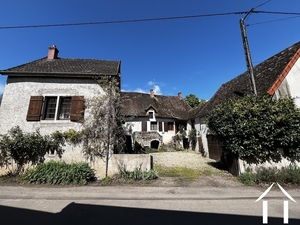 Grande maison avec piscine à Couches Ref # BH5506D 