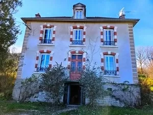 Charmante Maison de Maître avec gite Ref # RT5566P 