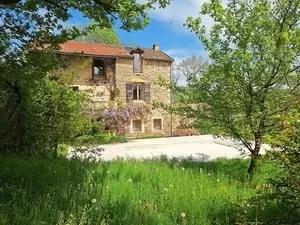 Maison isolée de 3 chambres avec piscine et vues magnifiques. Ref # JDP5592S 