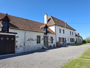 Ancienne ferme entièrement rénovée Ref # 5583 