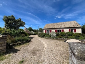 Maison de plain pied construite en 2015 Ref # CR5602BS 