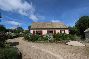 Maison de plain pied construite en 2015 Ref # CR5602BS 