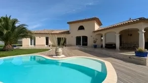 Villa avec belle piscine et vue  Ref # 11-2527 