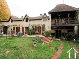 Belle Maison de charactère 4 Chambres Ref # FV5098 