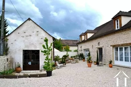 Maison en pierre à vendre beaune, bourgogne, GB2910M Image - 2