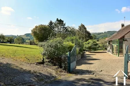 entrée à la propriété