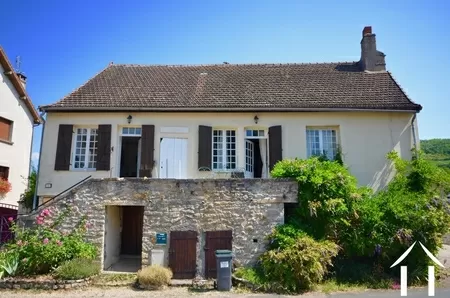 Maison de bourg à vendre paris l hopital, bourgogne, BH5182V Image - 1