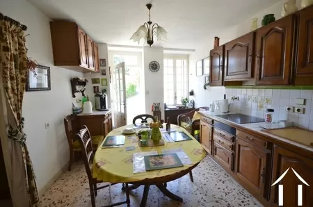 Maison de bourg à vendre paris l hopital, bourgogne, BH5182V Image - 4