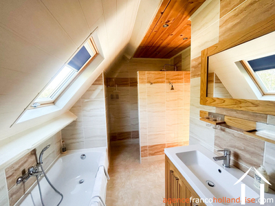 Maison à vendre anlhiac, aquitaine, Li1015 Image - 22