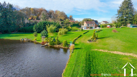 Maison de campagne avec parc et étang Ref # Li1022 