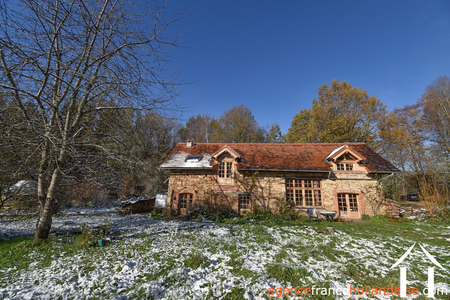 Maison avec gite à vendre chateauneuf la foret, limousin, Li1025 Image - 1