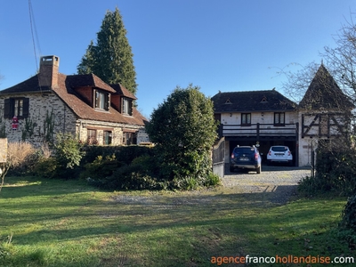 Mini château avec gîte Ref # Li1031 