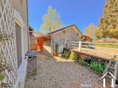 Maison de bourg à vendre chateauneuf la foret, limousin, Li1043 Image - 22