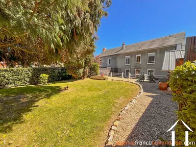 Maison de bourg à vendre chateauneuf la foret, limousin, Li1045 Image - 2