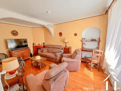 Maison de bourg à vendre chateauneuf la foret, limousin, Li1045 Image - 6