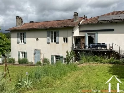 Maison avec gite à vendre rochechouart, limousin, Li1054 Image - 51