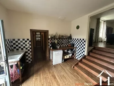 Maison avec gite à vendre rochechouart, limousin, Li1054 Image - 10