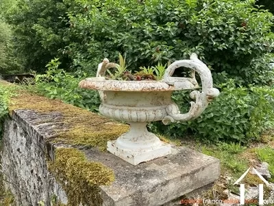 Maison avec gite à vendre rochechouart, limousin, Li1054 Image - 65