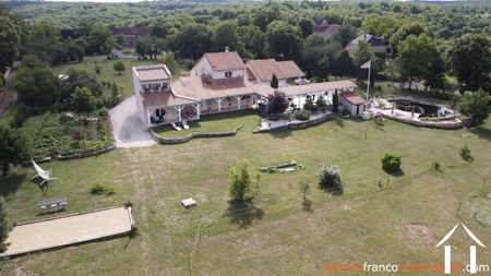 Maison avec gite à vendre brouchaud, aquitaine, Li1068 Image - 23